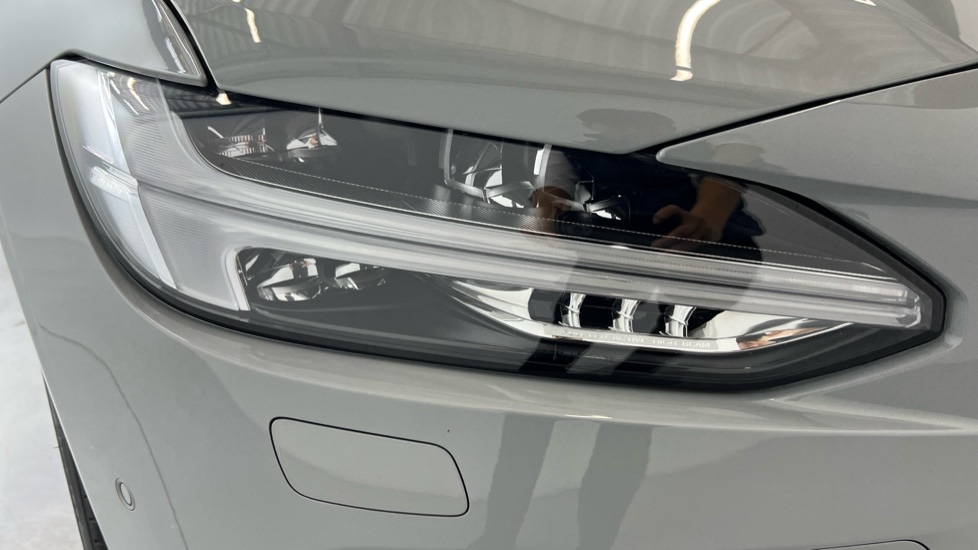 Used Volvo V90 2025 for sale - 77965051: Photo 41