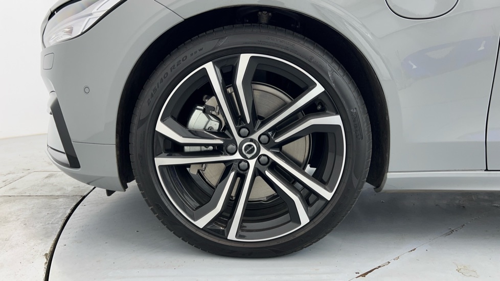 Used Volvo V90 2025 for sale - 77965051: Photo 9