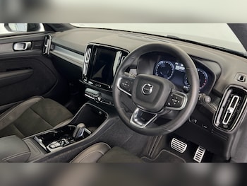 Used Volvo XC40 2022 for sale - 75472592: Photo