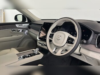 Used Volvo XC90 2025 for sale - 77047570: Photo