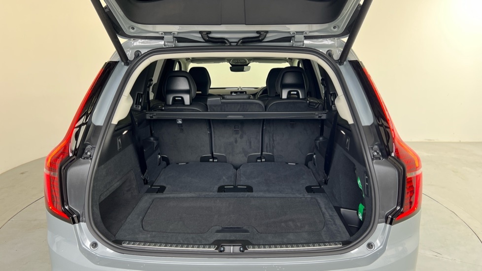 Used Volvo XC90 2025 for sale - 77010223: Photo 13