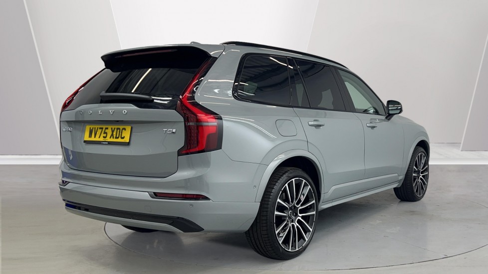 Used Volvo XC90 2025 for sale - 77010223: Photo 2