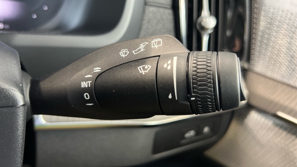 Used Volvo XC90 2025 for sale - 77010223: Photo 23