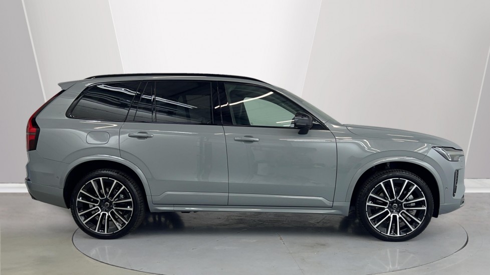 Used Volvo XC90 2025 for sale - 77010223: Photo 3