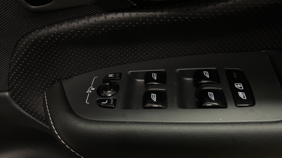 Used Volvo XC90 2022 for sale - 76523629: Photo 23