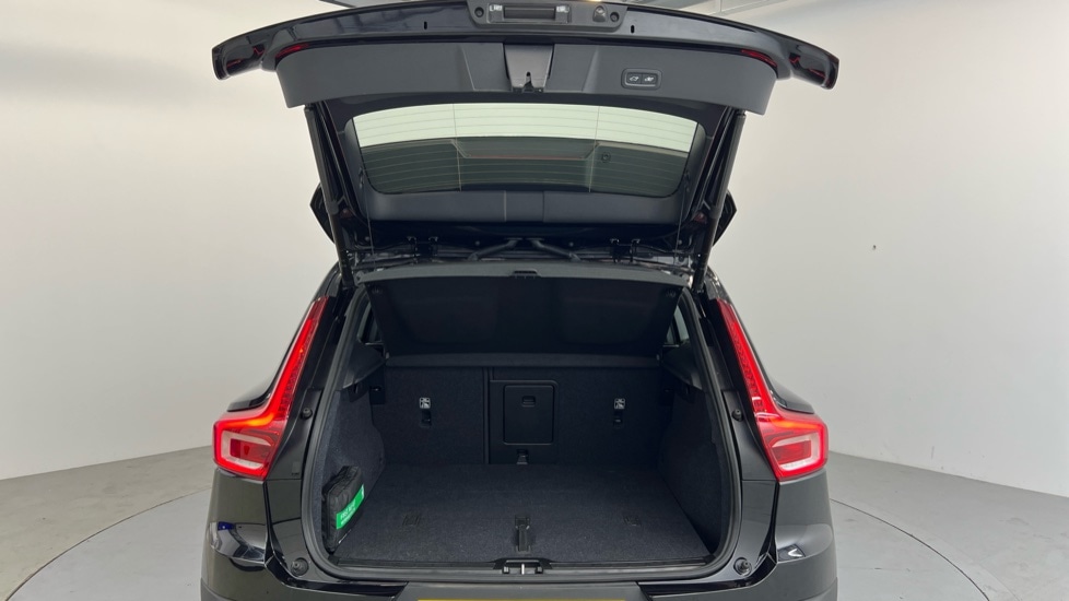 Used Volvo XC40 2023 for sale - 76191096: Photo 13