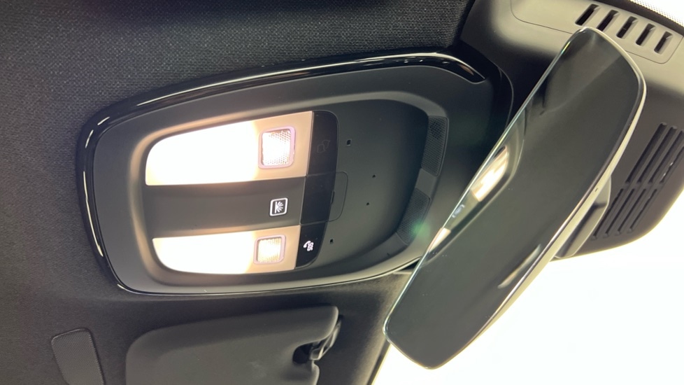 Used Volvo XC40 2023 for sale - 76191096: Photo 28