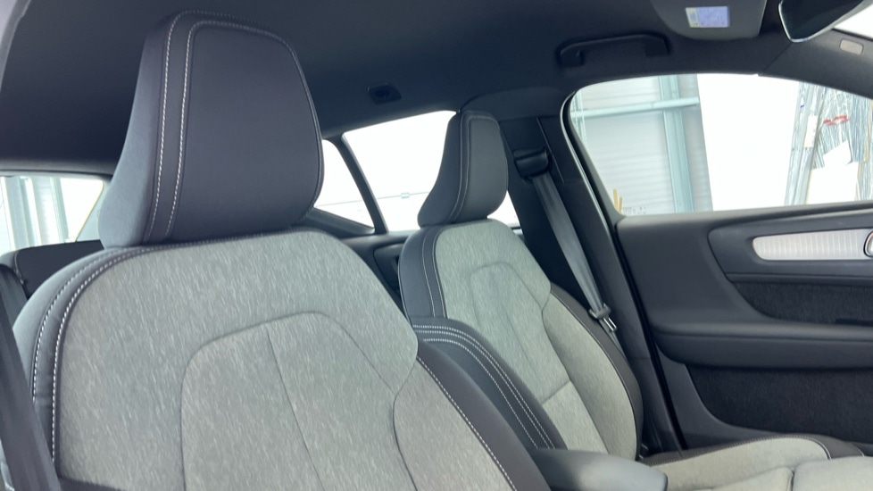 Used Volvo XC40 2023 for sale - 76191096: Photo 31