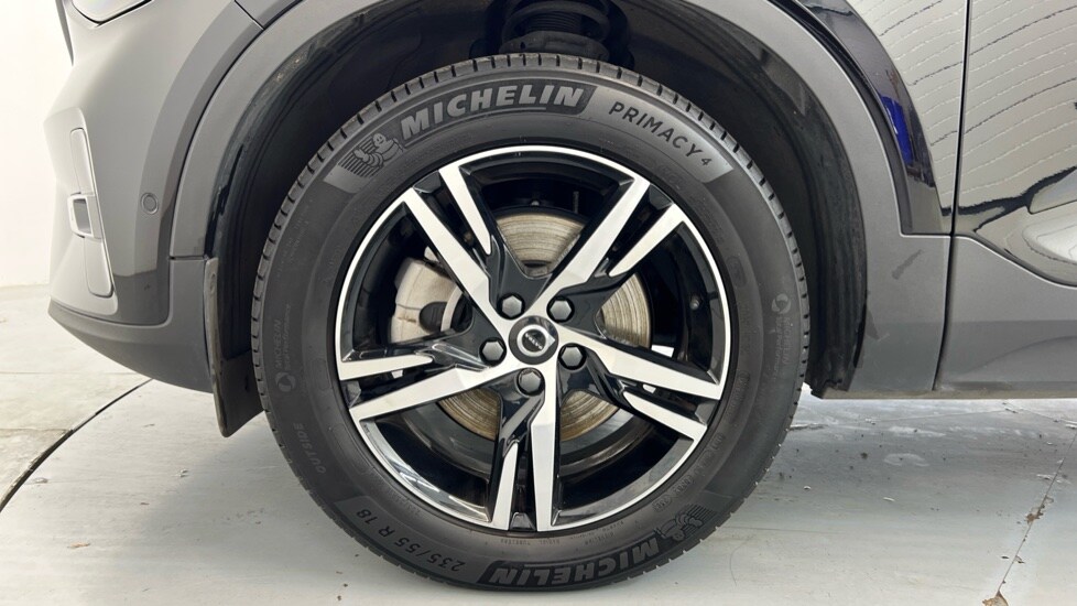 Used Volvo XC40 2023 for sale - 76191096: Photo 9