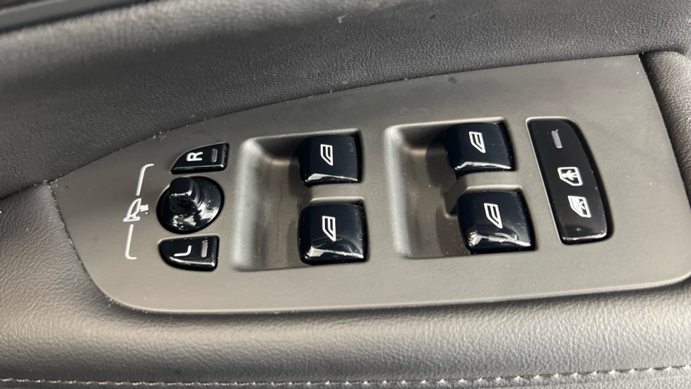 Used Volvo V90 2022 for sale - 76033851: Photo 24