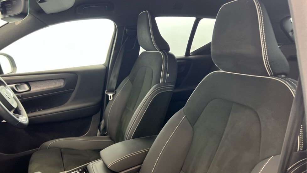 Used Volvo XC40 2022 for sale - 77698163: Photo 37