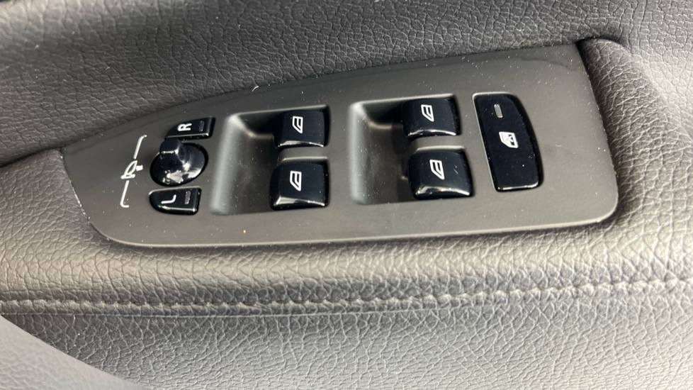 Used Volvo S90 2019 for sale - 76593689: Photo 24