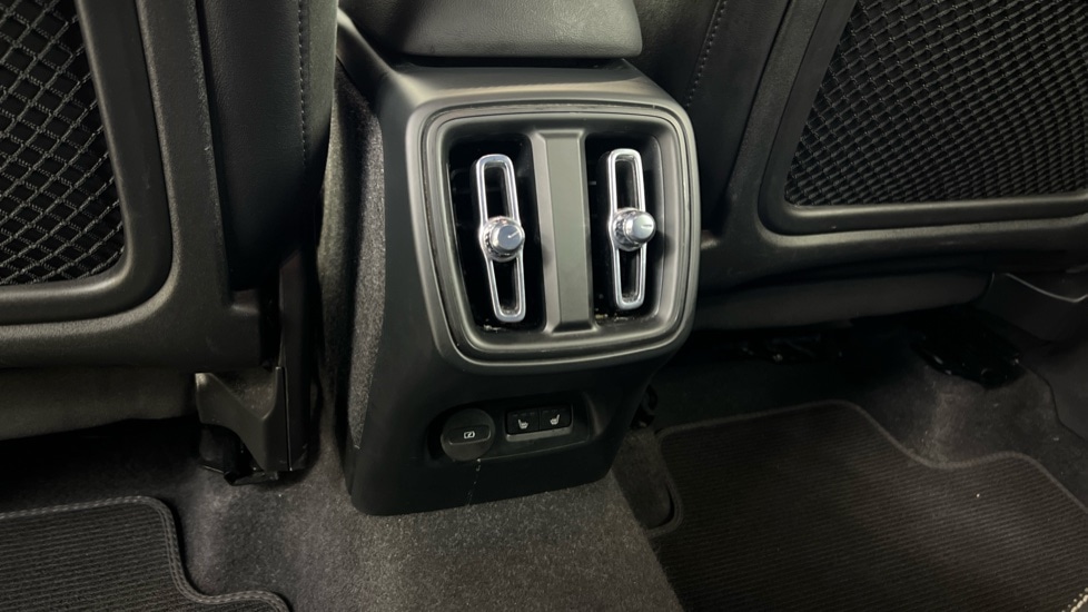Used Volvo XC40 2021 for sale - 76074353: Photo 15