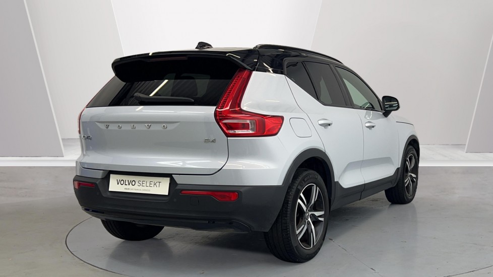 Used Volvo XC40 2021 for sale - 76074353: Photo 2