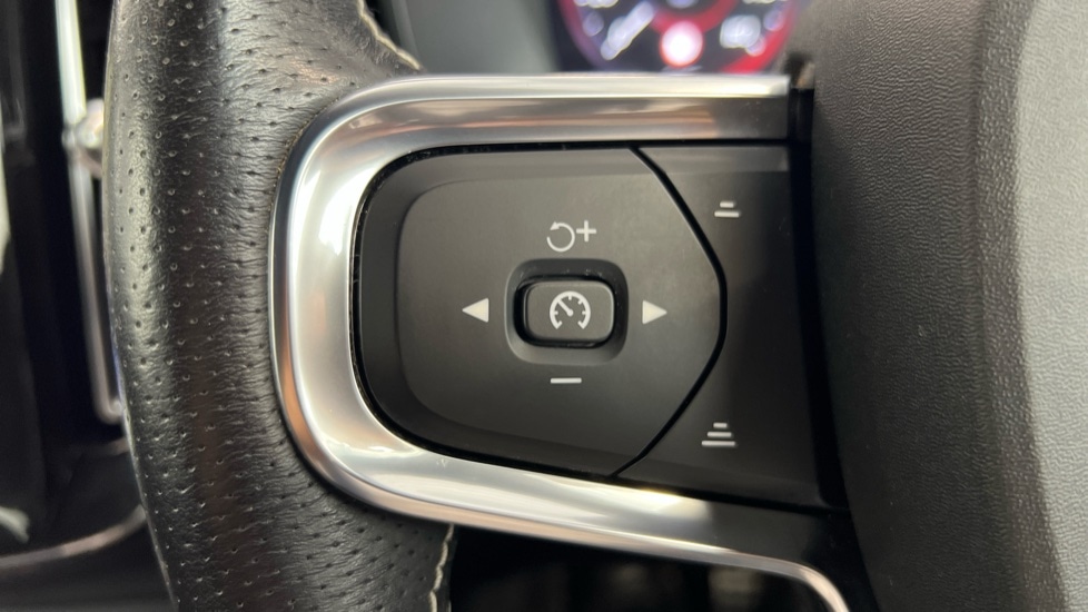 Used Volvo XC40 2021 for sale - 76074353: Photo 21