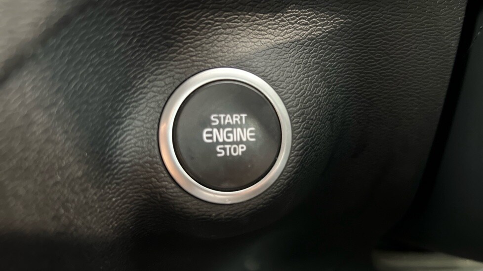 Used Volvo XC40 2021 for sale - 76074353: Photo 27