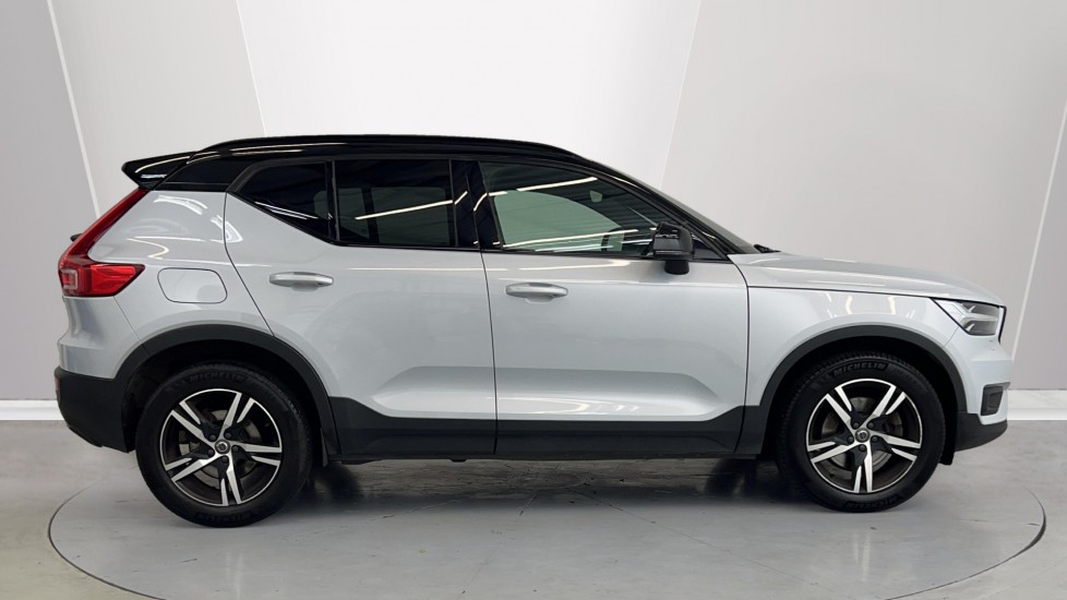Used Volvo XC40 2021 for sale - 76074353: Photo 3