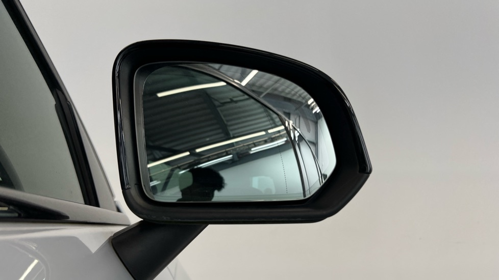 Used Volvo XC40 2021 for sale - 76074353: Photo 32