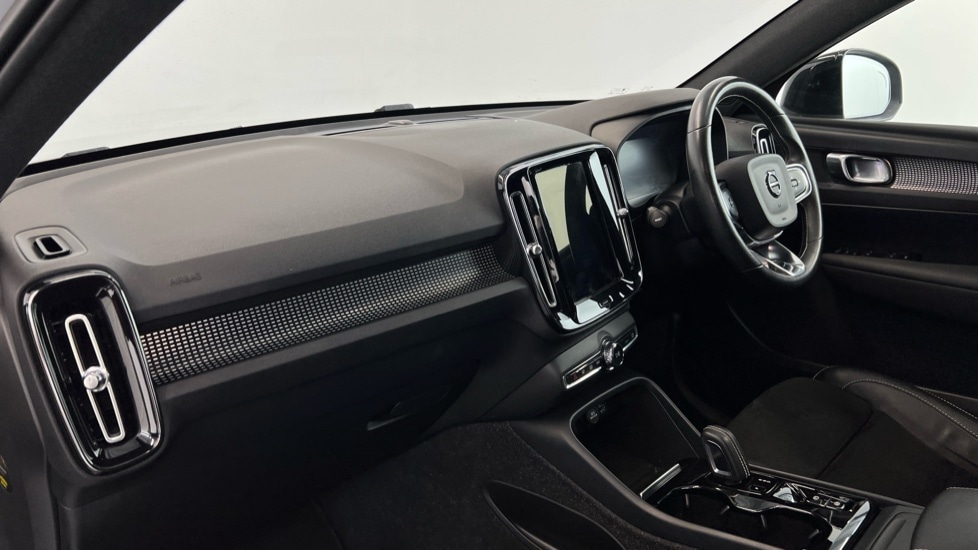 Used Volvo XC40 2021 for sale - 76074353: Photo 36