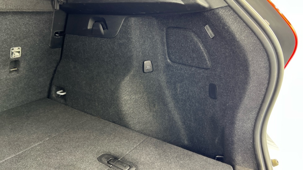 Used Volvo XC40 2021 for sale - 76074353: Photo 40