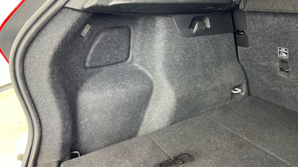 Used Volvo XC40 2021 for sale - 76074353: Photo 41