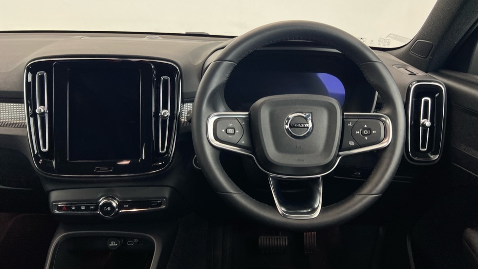 Used Volvo XC40 2024 for sale - 76079205: Photo 10