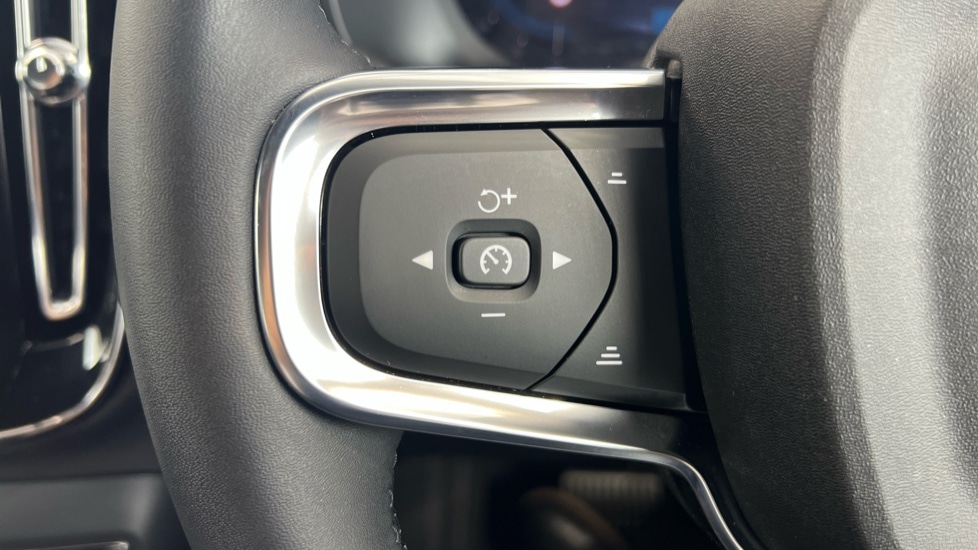 Used Volvo XC40 2024 for sale - 76079205: Photo 21
