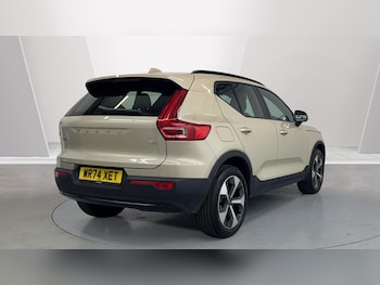 Used Volvo XC40 2024 for sale - 76079205: Photo 2
