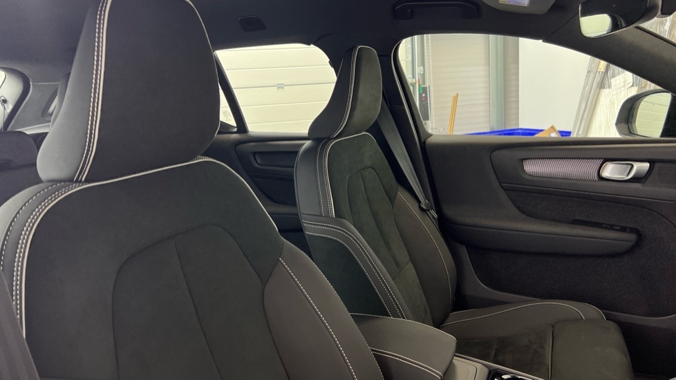 Used Volvo XC40 2024 for sale - 76079205: Photo 31