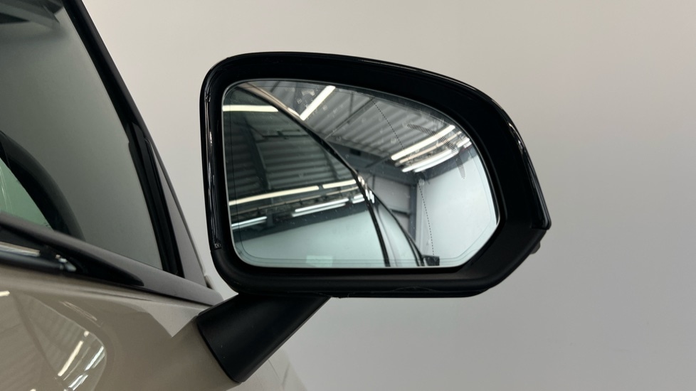Used Volvo XC40 2024 for sale - 76079205: Photo 32