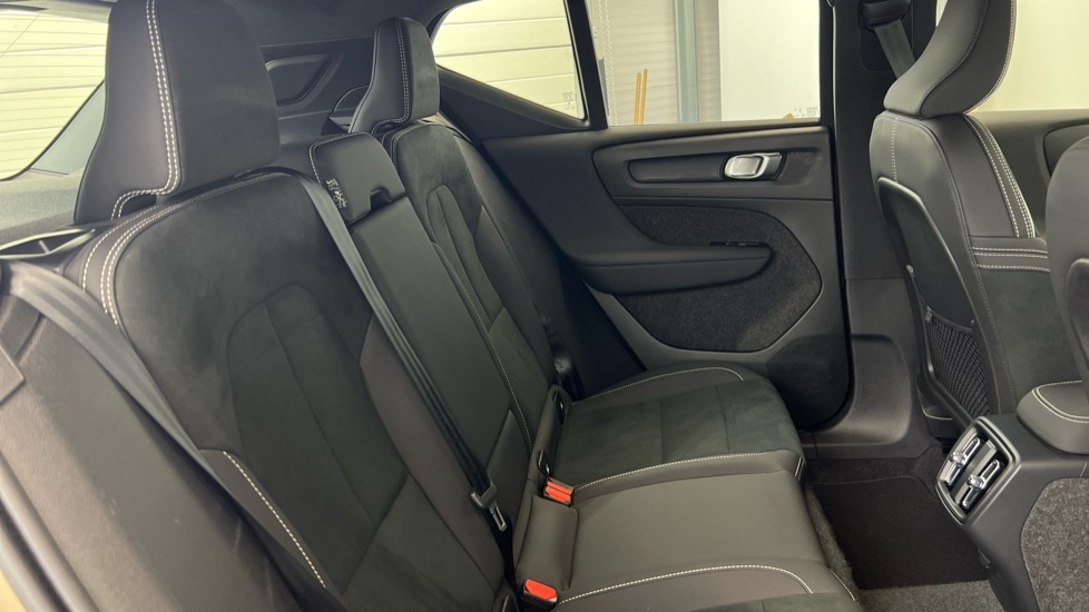 Used Volvo XC40 2024 for sale - 76079205: Photo 6