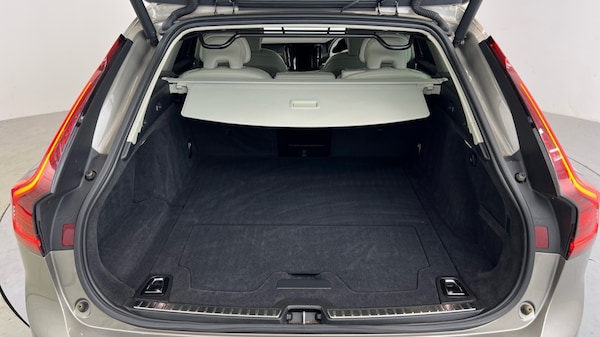 Used Volvo V90 2022 for sale - 76312413: Photo 39