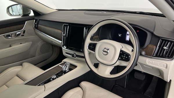 Used Volvo V90 2022 for sale - 76312413: Photo 4