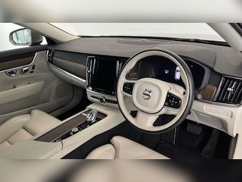 Used Volvo V90 2022 for sale - 76312413: Photo