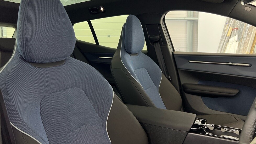 Used Volvo EX30 2025 for sale - 77855639: Photo 30