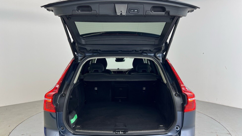 Used Volvo XC60 2022 for sale - 77360473: Photo 13