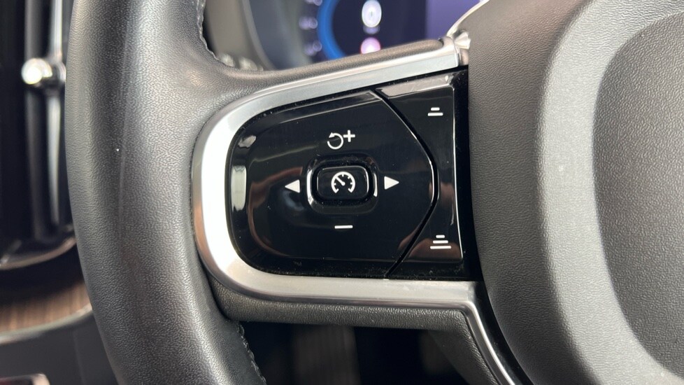 Used Volvo XC60 2022 for sale - 77360473: Photo 21