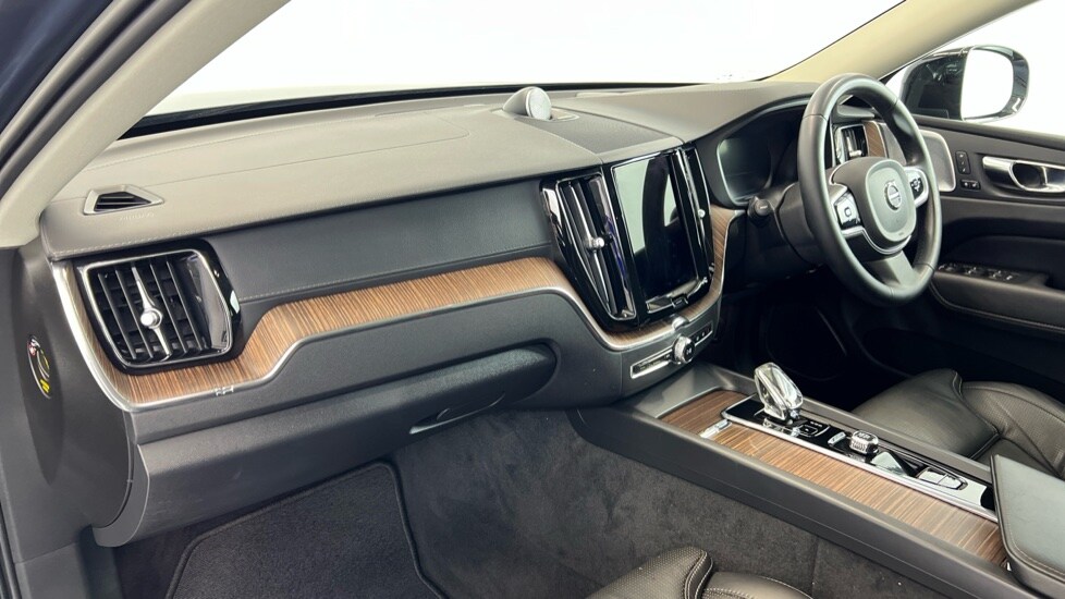 Used Volvo XC60 2022 for sale - 77360473: Photo 36