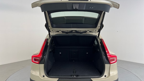 Used Volvo XC40 2025 for sale - 75464932: Photo 13