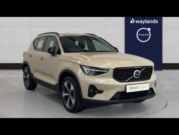 2025 - Plus, B3 Mild hybrid, Petrol, Dark (Apple CarPlay, BLIS, Rear Camera) 5-Door
