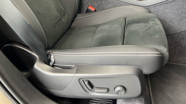 Used Volvo XC40 2025 for sale - 75464932: Photo 30