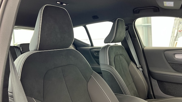 Used Volvo XC40 2025 for sale - 75464932: Photo 31