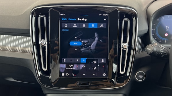 Used Volvo XC40 2025 for sale - 75464932: Photo 42
