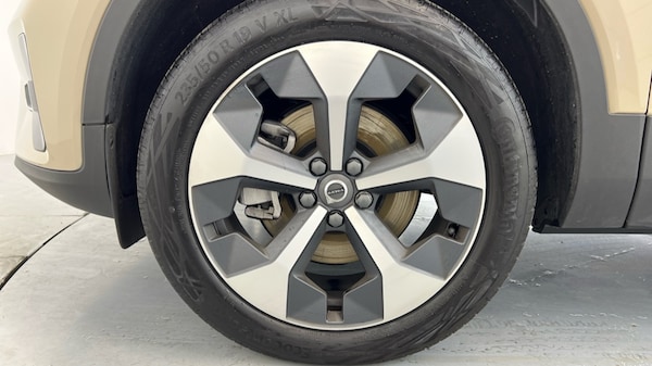 Used Volvo XC40 2025 for sale - 75464932: Photo 9