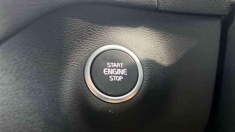 Used Volvo XC40 2022 for sale - 77588423: Photo 27