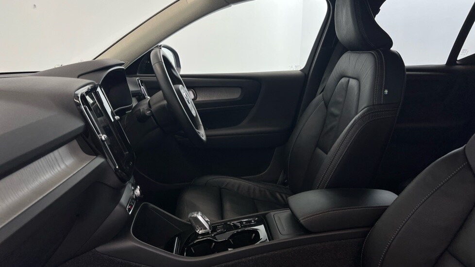 Used Volvo XC40 2022 for sale - 77588423: Photo 37