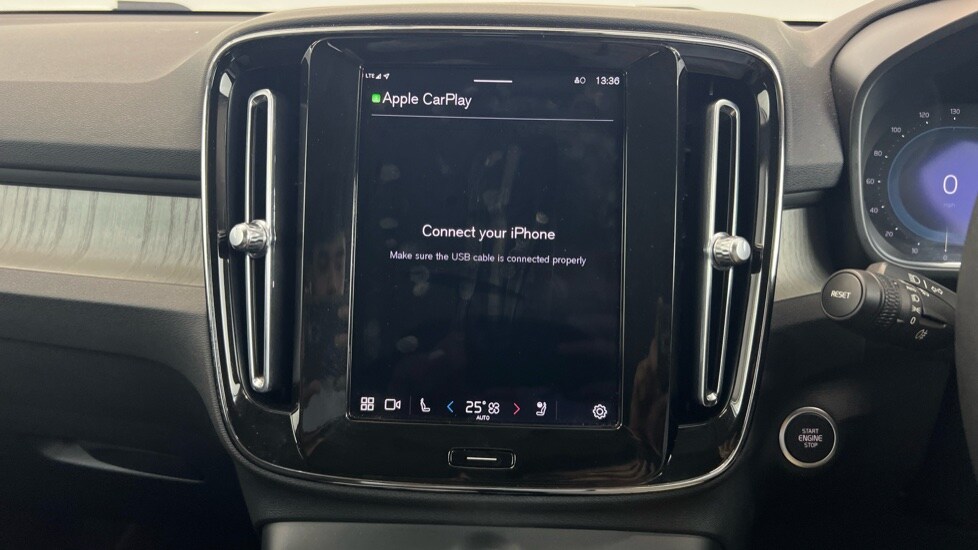 Used Volvo XC40 2022 for sale - 77588423: Photo 66