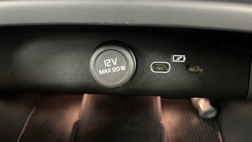 Used Volvo XC40 2022 for sale - 77588423: Photo 69