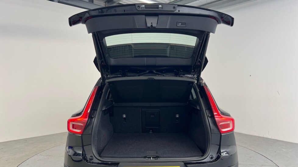 Used Volvo XC40 2023 for sale - 77492630: Photo 13