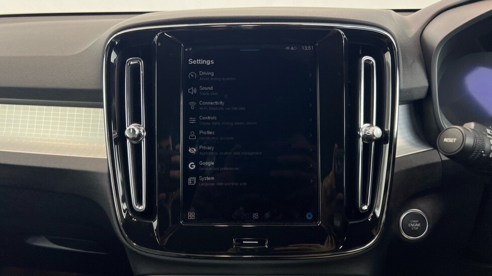 Used Volvo XC40 2023 for sale - 77492630: Photo 17